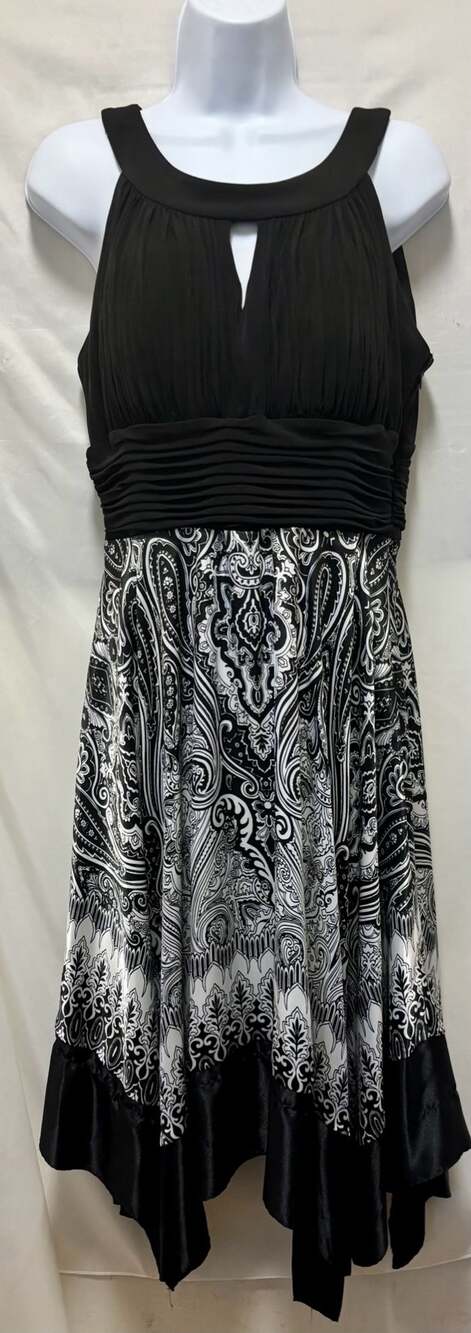 Melrose Black White Paisley Handkerchief Hem Dress Size 14